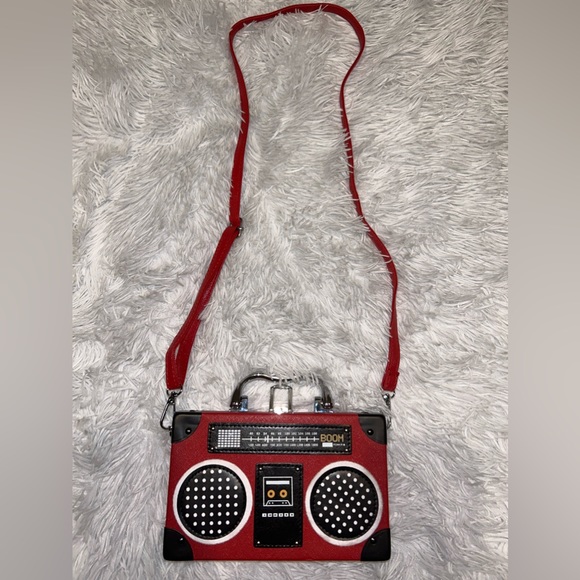 Radio style purse - Picture 1 of 5